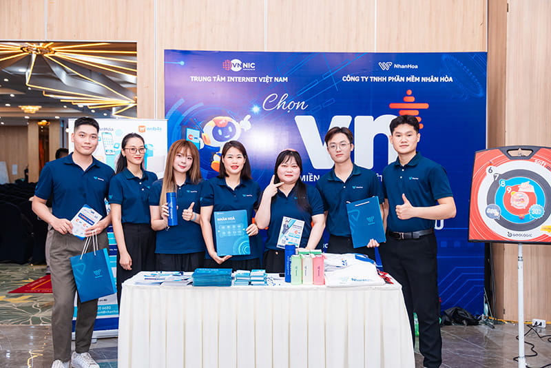 Đồng hành và hỗ trợ doanh nghiệp hiện diện số bền vững