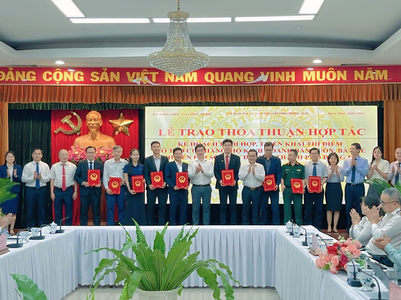 Nhân Hòa tham gia hỗ trợ hộ kinh doanh thành phố Đồng Nai chuyển đổi số