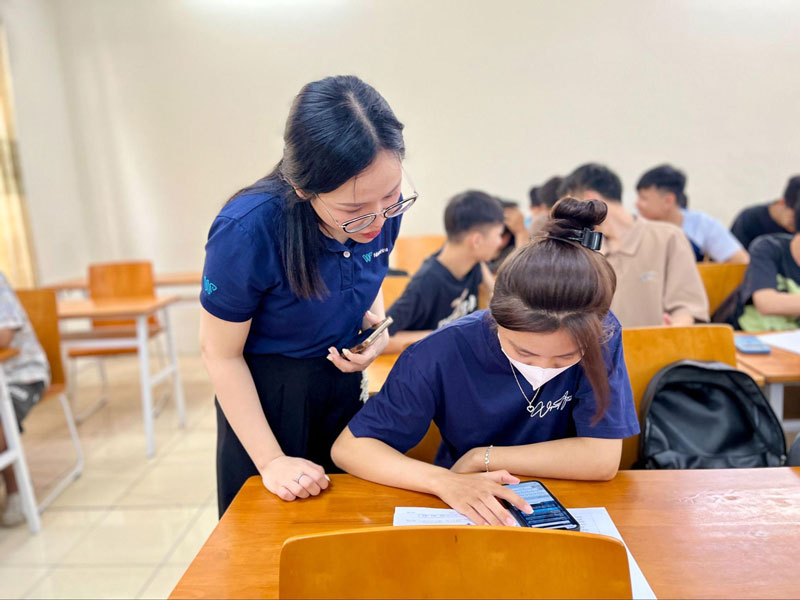 Cuộc thi sinh viên số với tên miền .id.vn