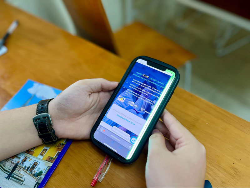 Cuộc thi sinh viên số với tên miền .id.vn