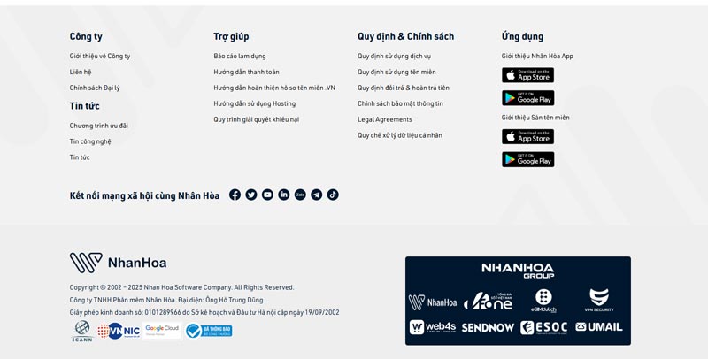 Footer Navigation – Điều hướng hỗ trợ và thông tin doanh nghiệp