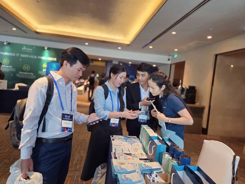 Nhân Hòa giới thiệu Hệ sinh thái giải pháp sẵn sàng cho Internet thế hệ mới với khách tham dự Hội nghị