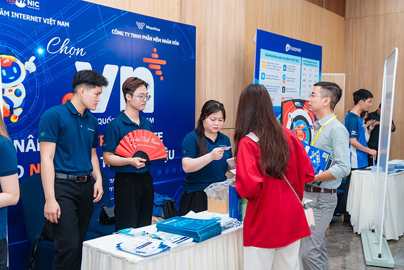 Đồng hành và hỗ trợ doanh nghiệp hiện diện số bền vững