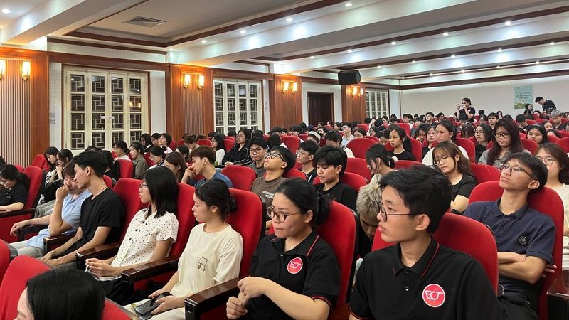 sinh viên đại học thủy lợi