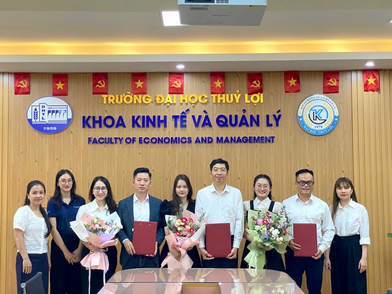 KÝ KẾT HỢP TÁC CHIẾN LƯỢC 3 BÊN: VNNIC - NHÂN HÒA - ĐẠI HỌC THỦY LỢI