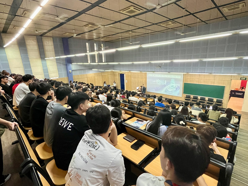 Nhân Hòa đồng hành cùng UNITOUR 2025 tại ĐH Thăng Long