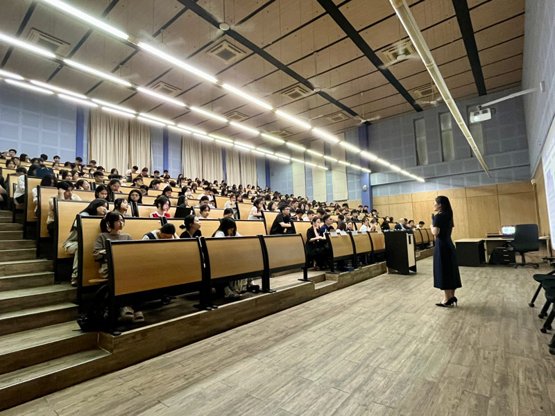 Nhân Hòa đồng hành cùng UNITOUR 2025 tại ĐH Thăng Long