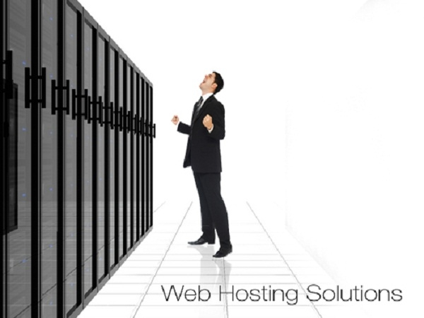 nen-mua-hosting-nuoc-ngoai-hay-viet-nam-02