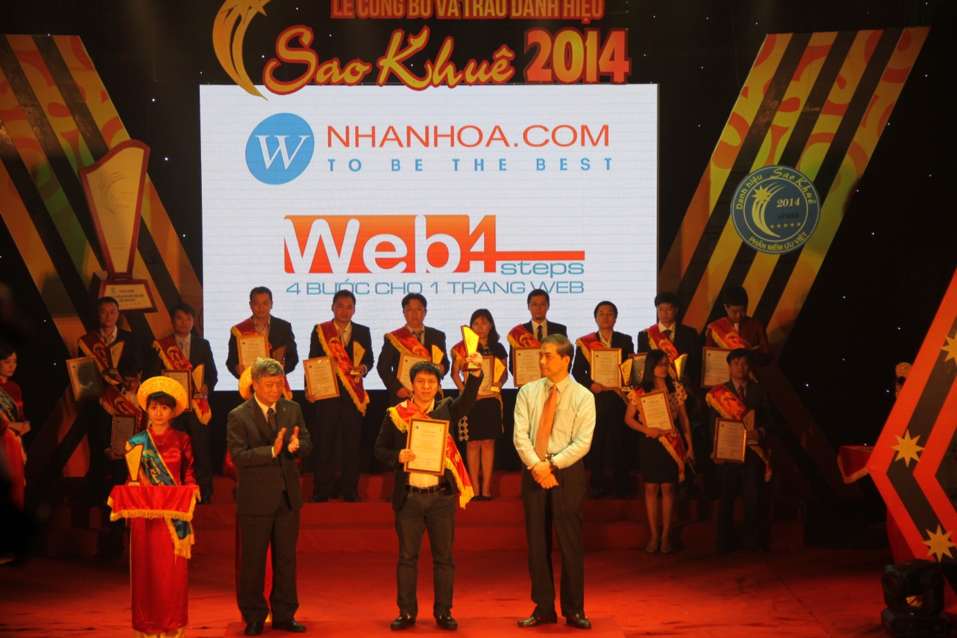 hosting-tot-nhat-hien-nay-03.jpg nen-mua-ten-mien-va-hosting-o-dau-uy-tin-tot-nhat-03